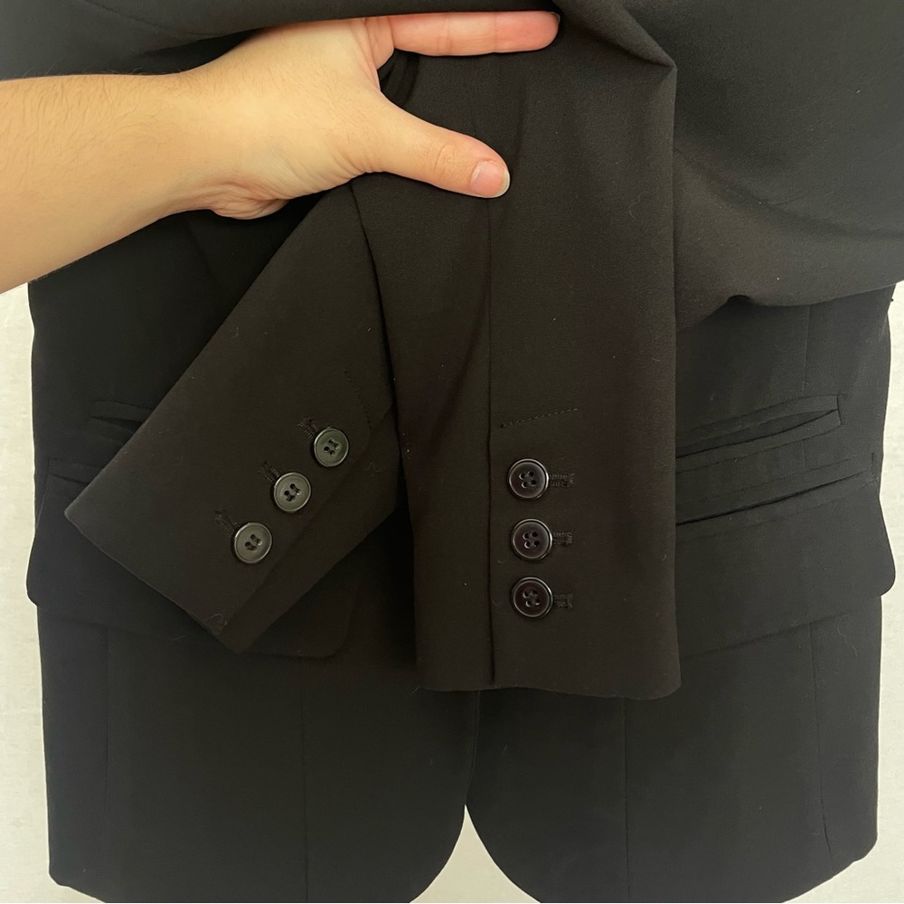 Smart Set Women's Black Blazer. Button-up and Long Sleeves. Size 0. - Picture 9 of 12